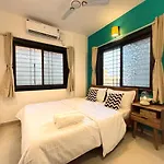 Stylish 1Bhk Near Airport By Cozycave - Plg201