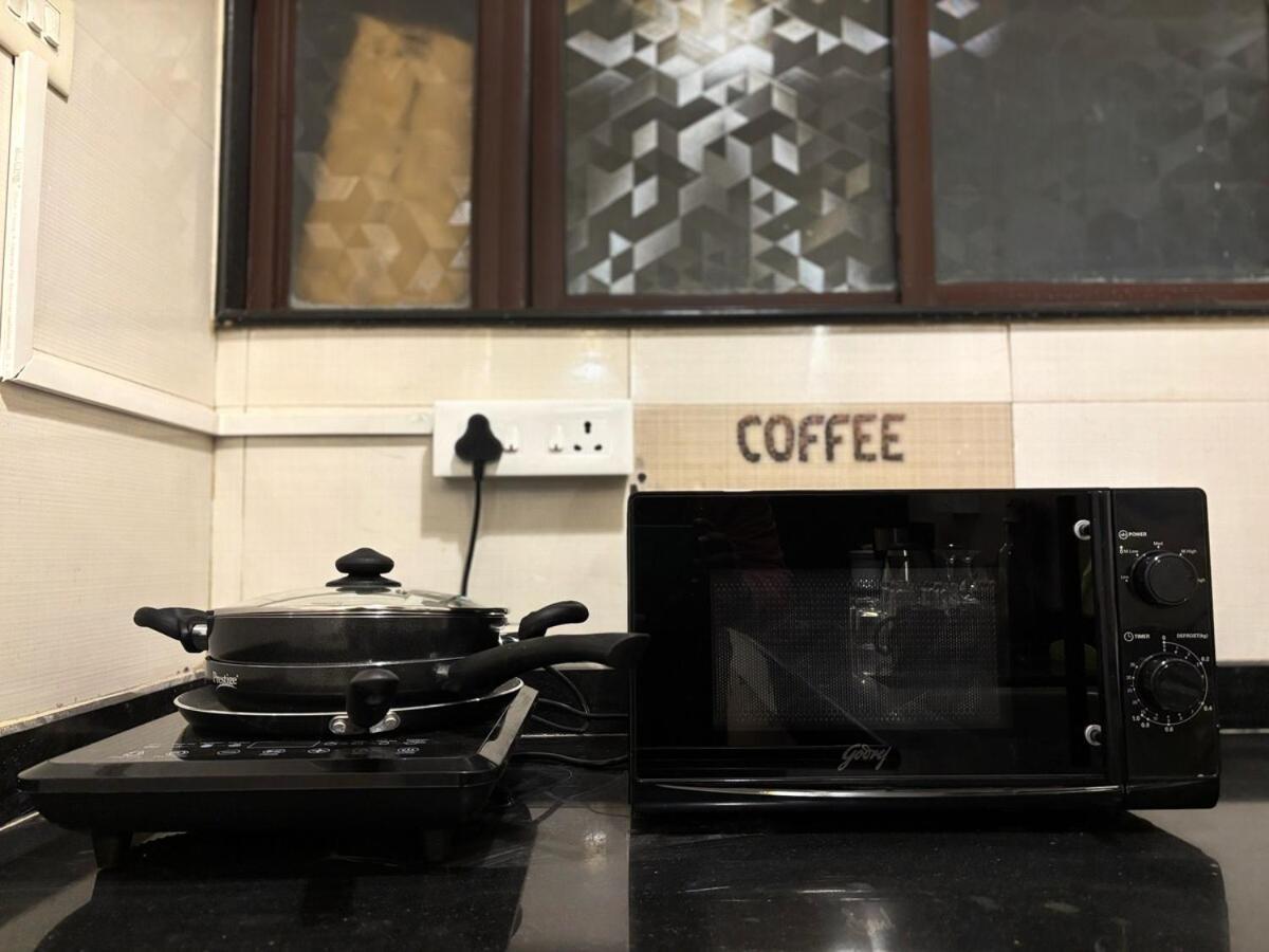 Stylish 1bhk Near Airport By Cozycave - Plg201 * Pune